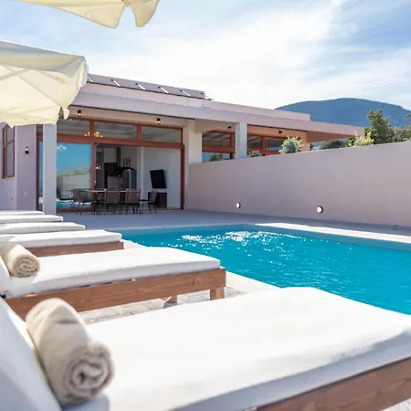 Luxury Suzana Вілла *