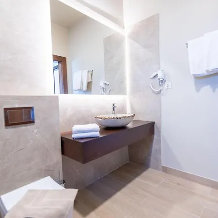 Luxury Suzana Villa *